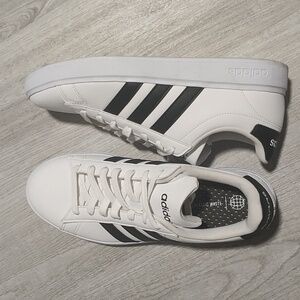 Adidas grand court